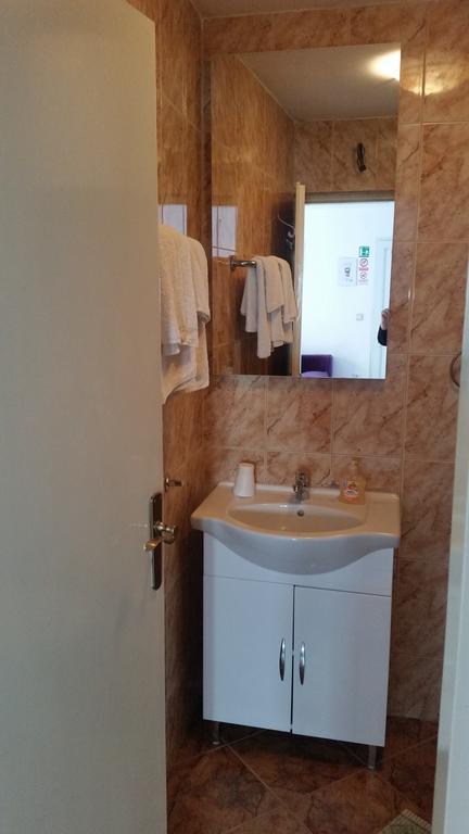 Nona Ii Apartment *